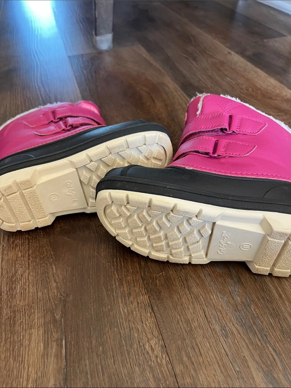Cat and Jack girls size 11 pink winter boots. Great condition.